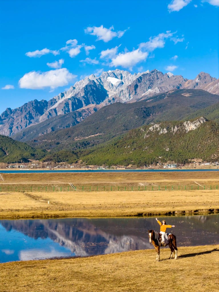 Meadow, lake, Jade Dragon