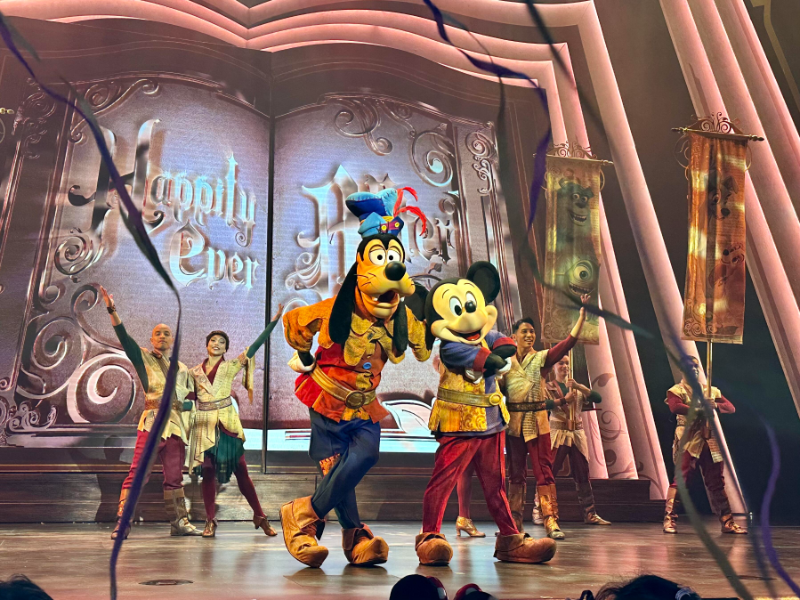 Hong Kong Disneyland Day Tour
