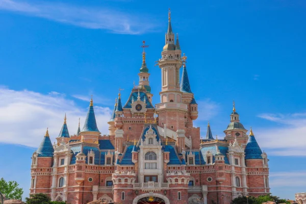 Hong Kong Disneyland Day Tour