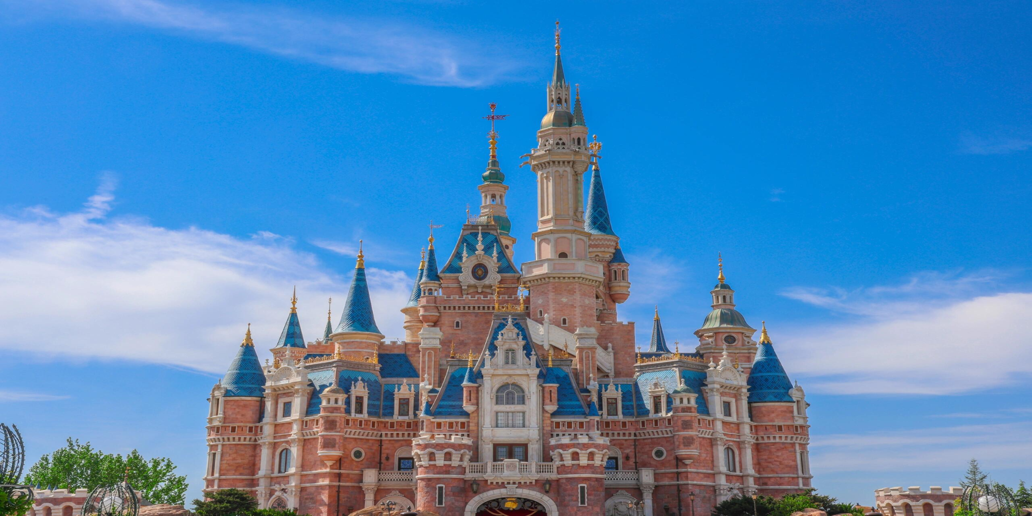 Hong Kong Disneyland Day Tour