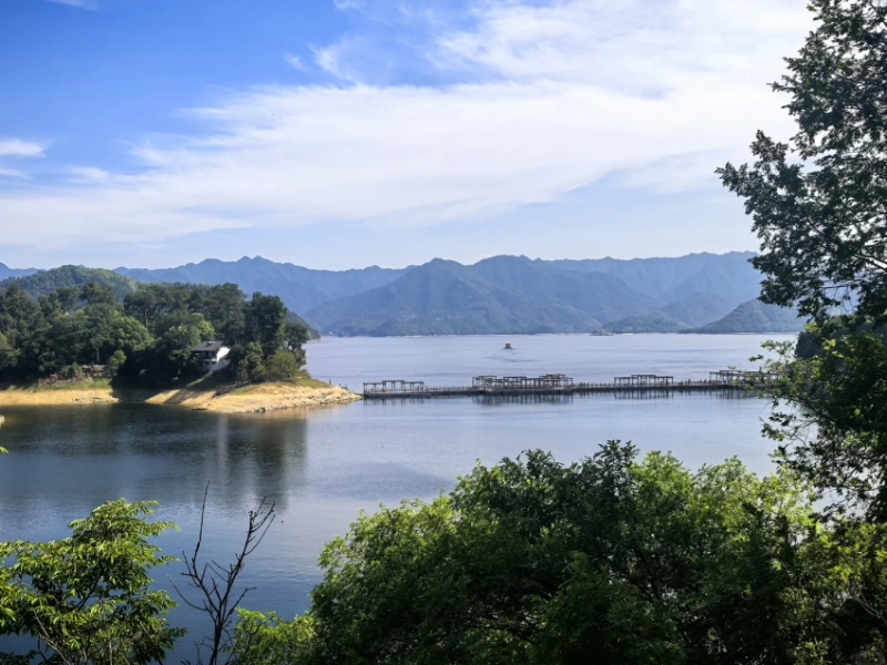 6-Day Hangzhou, Qiandao Lake & Huangshan Private Tour: Lakes & Mountains Paradise