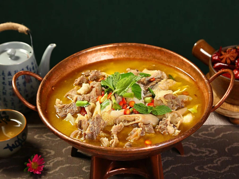 6-Day West Yunnan Discovery: Kunming, Mangshi, Ruili & Tengchong Highlights