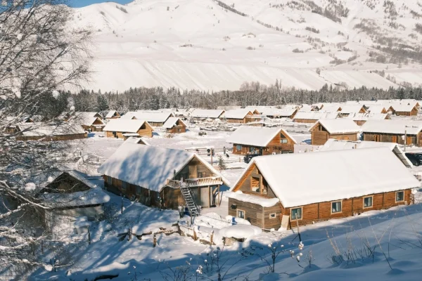 8-Day Xinjiang Twin Lakes Tour