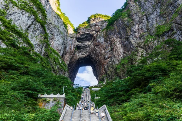 5-Day Zhangjiajie Private Luxury Tour: Beyond the Avatar Mountains