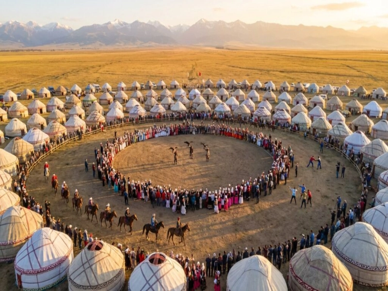 8-Day Southern Xinjiang Culture & Pamir Plateau Light Trekking Tour