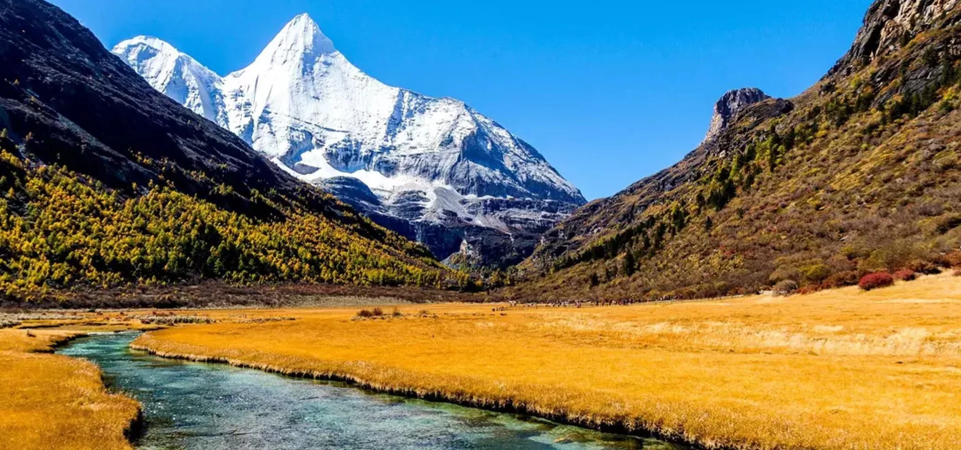 Off-the-Beaten-Path Sichuan: 7-Day Daocheng Yading & Mount Siguniang Hiking Tour