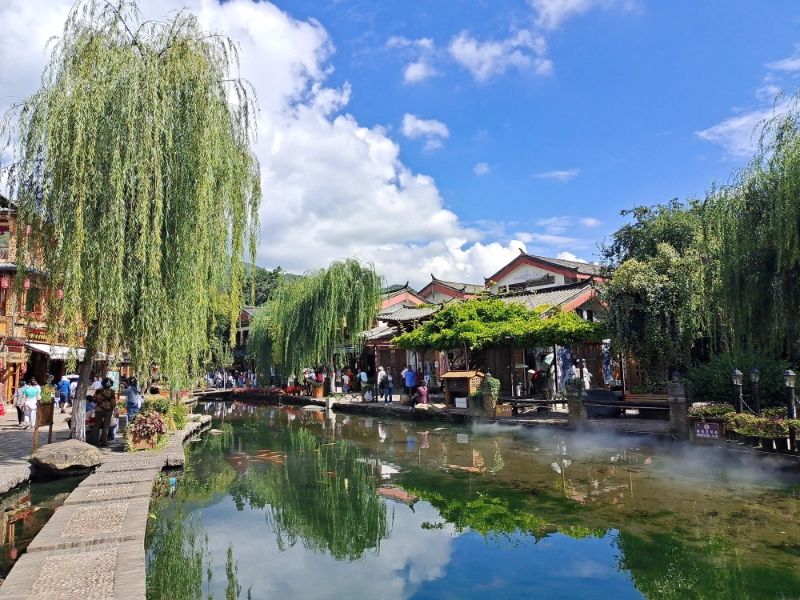 2026 Yunnan Panorama 8 Days Tour: Kunming, Dali, Lijiang, Shangri-La & Lugu Lake