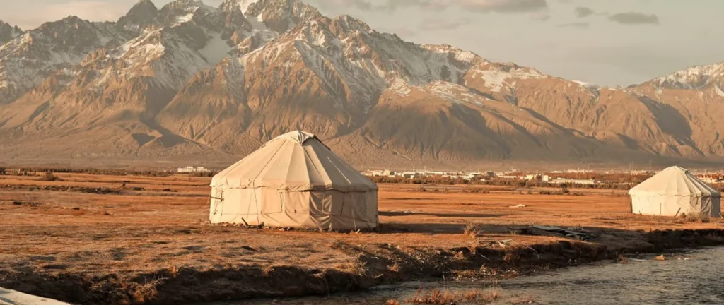 Pamir Plateau highway and snow peaks