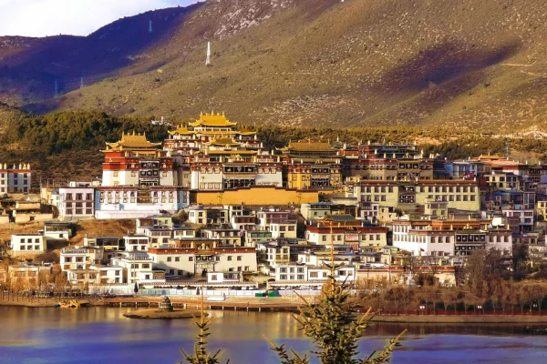 2026 Yunnan Panorama 8 Days Tour: Kunming, Dali, Lijiang, Shangri-La & Lugu Lake