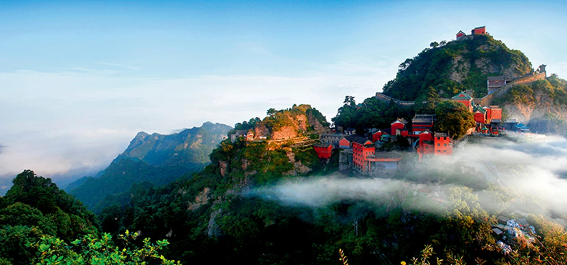5-Day Wudang Mountain Sacred Heritage & Light Trekking Tour